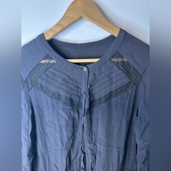 Loft Gray Rayon Romper, L, Long Sleeve, Lace Details, Button Front, Cinch Waist - Picture 2 of 8